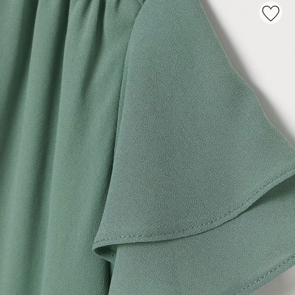 V-neck Green Dress - Picture 2 of 2